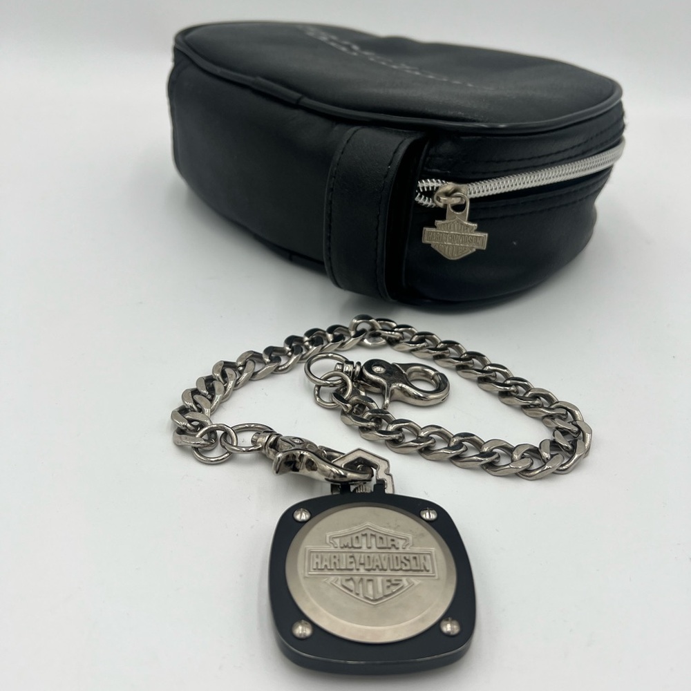 Harley-Davidson Black Motorcycle Handlebar Bag and  pocket watch